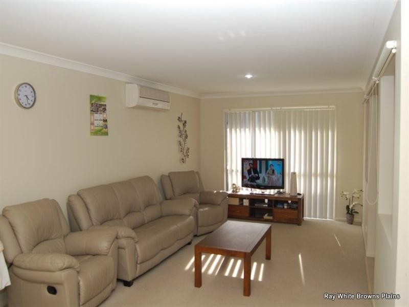 Regents Park QLD 4118