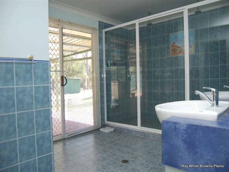 9-11 Lakefield Court, Chambers Flat QLD 4133