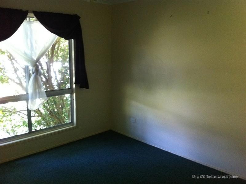 42 Strathallen Drive, Boronia Heights QLD 4124