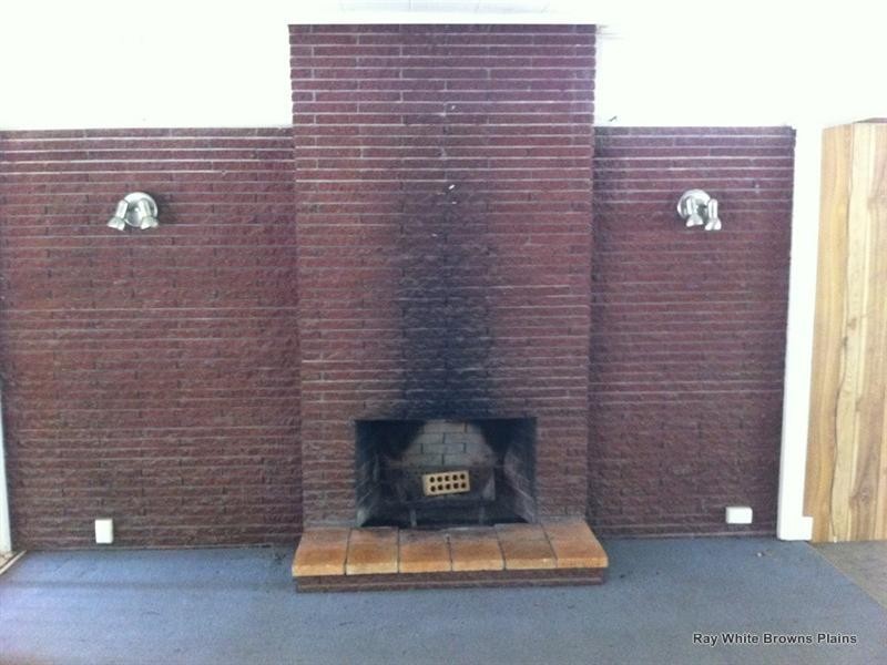 562 Middle Road, Greenbank QLD 4124