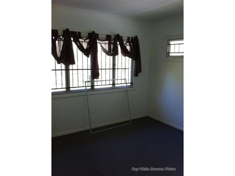 562 Middle Road, Greenbank QLD 4124