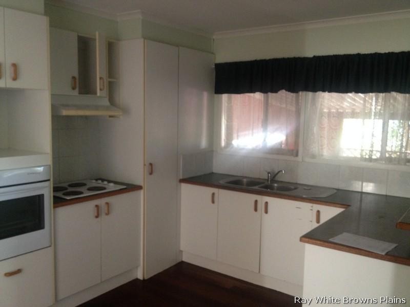 19 Poppy Street, Kingston QLD 4114