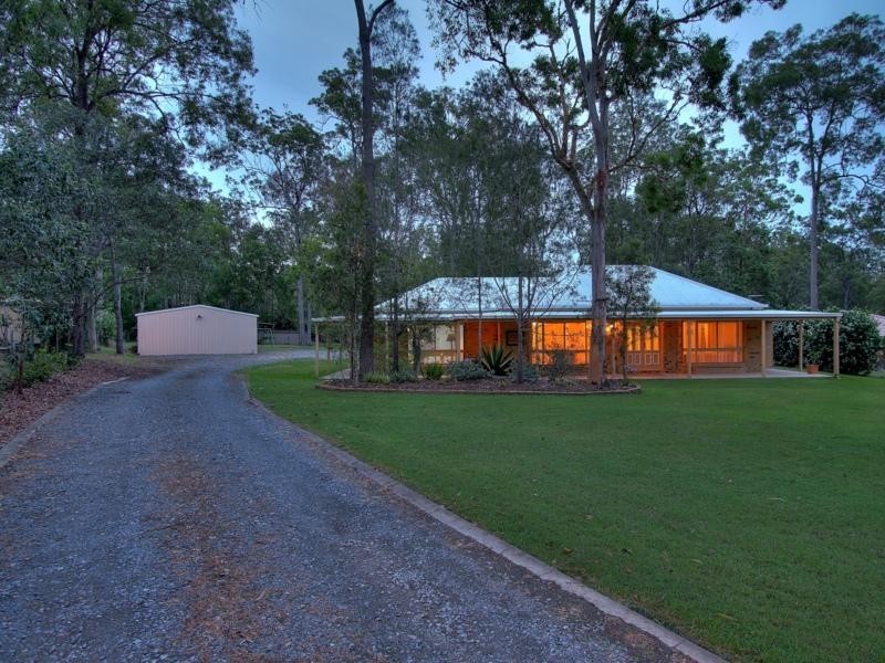 32 Madison Court, Munruben QLD 4125