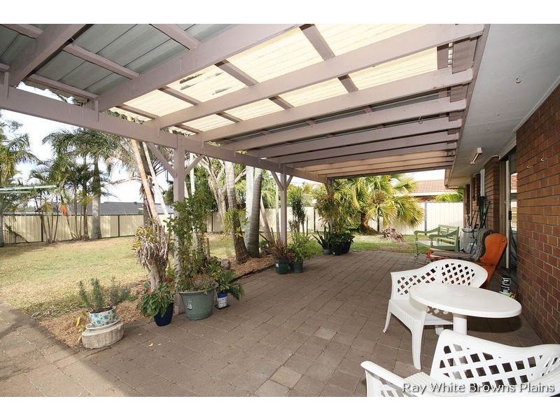 9 Pavon Street, Regents Park QLD 4118