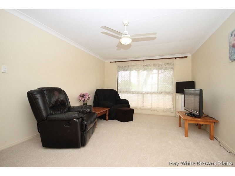 9 Pavon Street, Regents Park QLD 4118