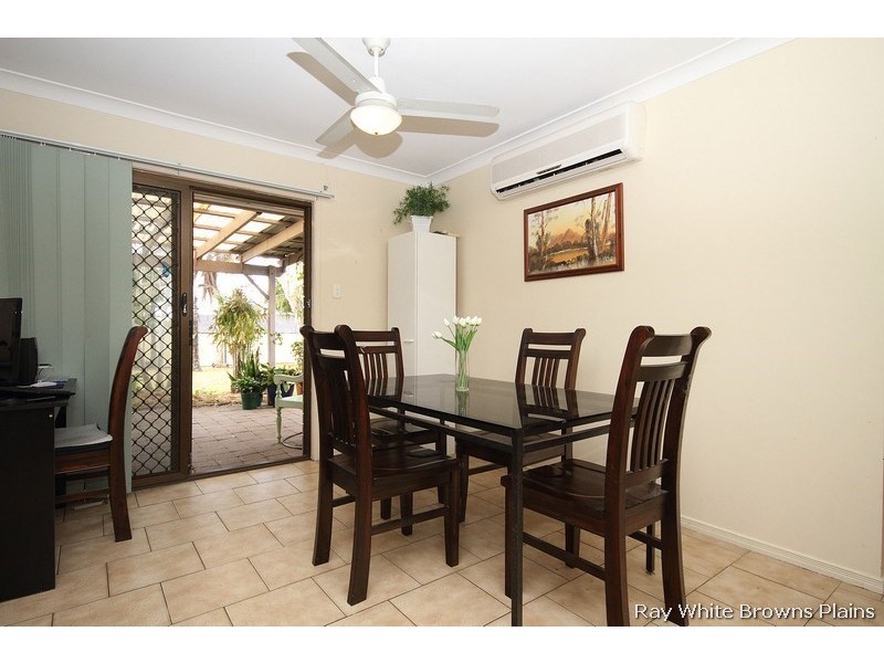 9 Pavon Street, Regents Park QLD 4118