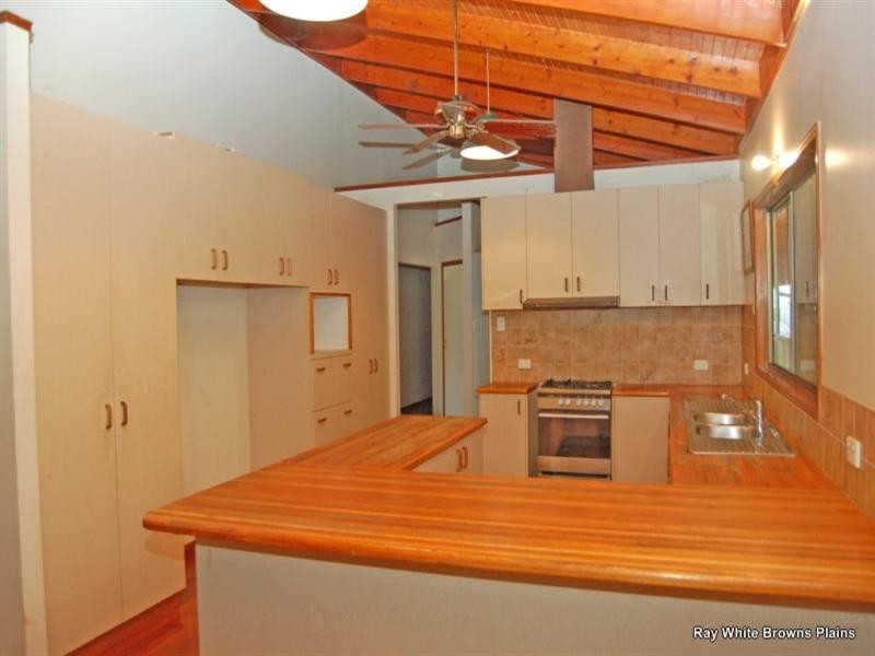 2 Lance Road, Greenbank QLD 4124