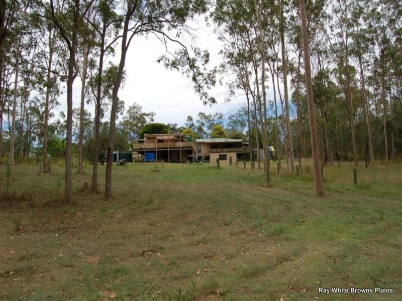 2 Lance Road, Greenbank QLD 4124