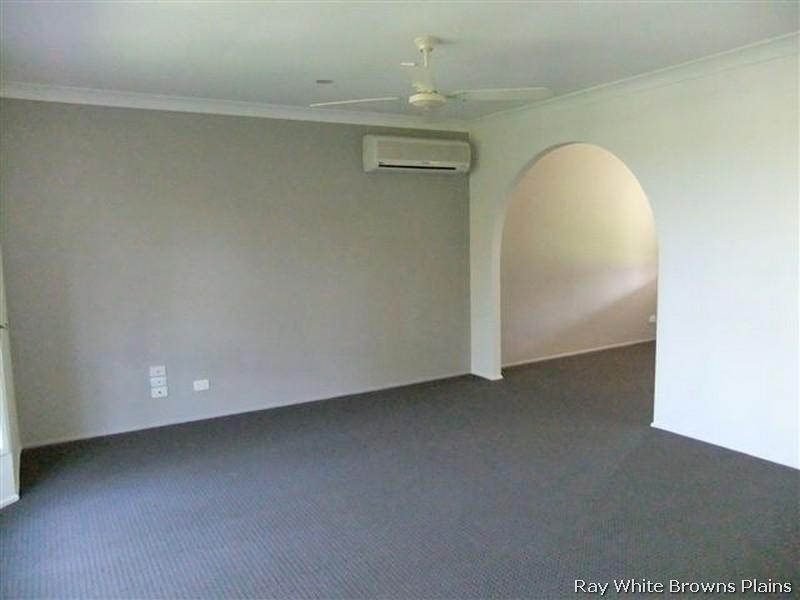 12 Ixora Court, Regents Park QLD 4118