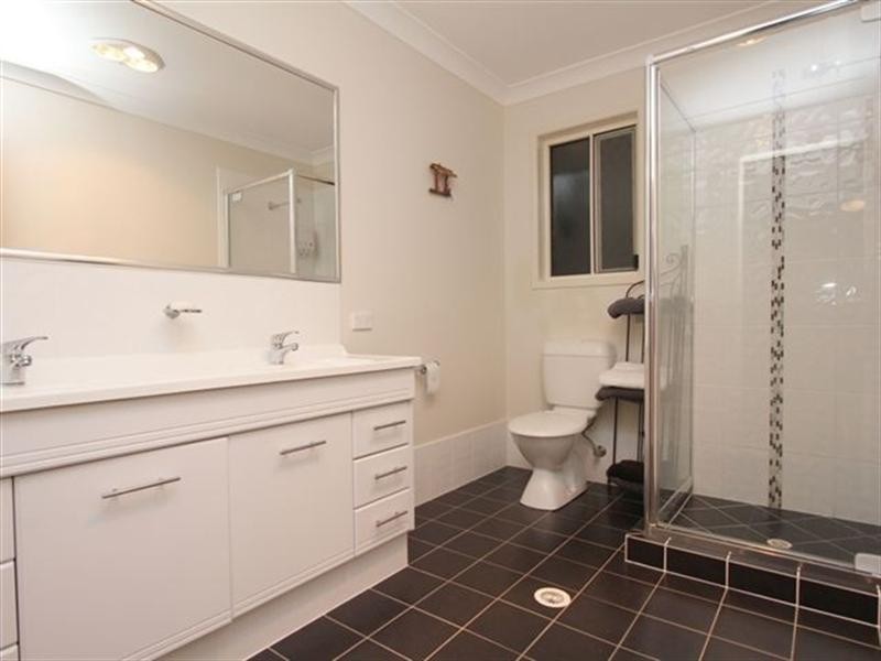 55 Swan Road, Jimboomba QLD 4280