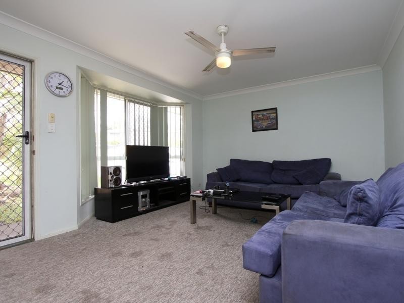 7 Gleditsia Close, Regents Park QLD 4118