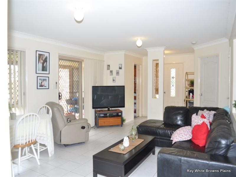 52 Rachel Drive, Crestmead QLD 4132
