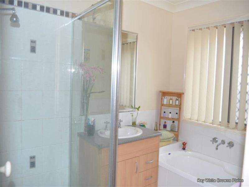 52 Rachel Drive, Crestmead QLD 4132