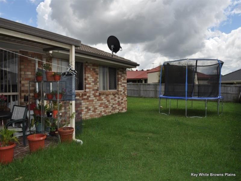 52 Rachel Drive, Crestmead QLD 4132