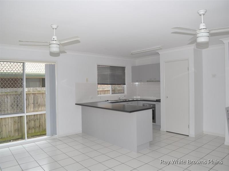 11 Lake Borumba Street, Logan Reserve QLD 4133