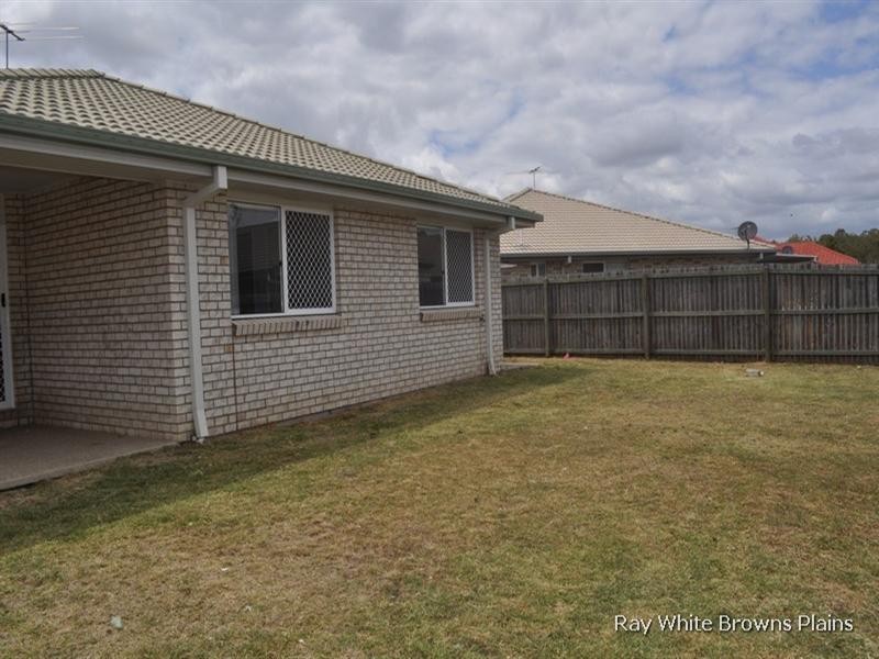 11 Lake Borumba Street, Logan Reserve QLD 4133