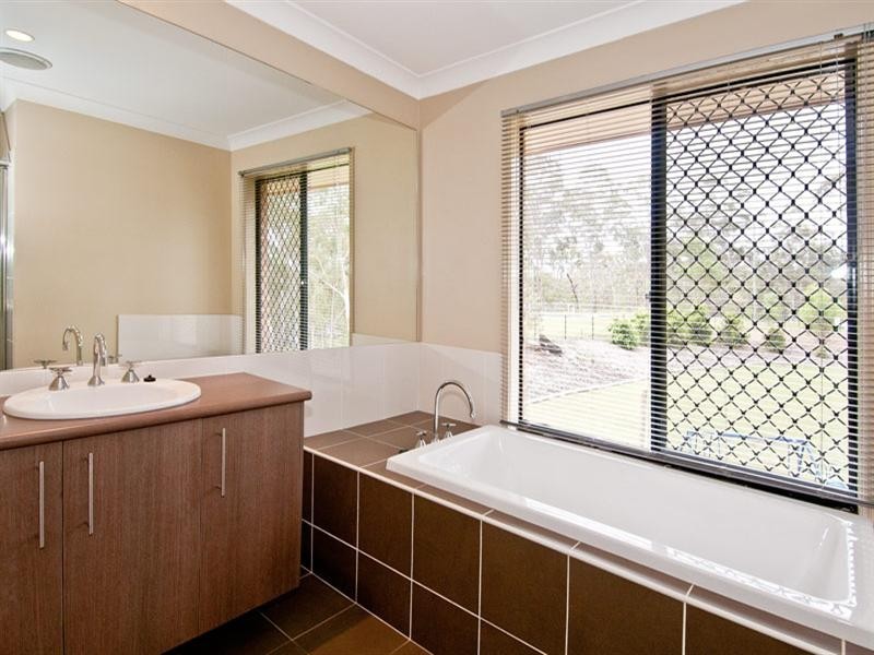 164-170 Huntingdale Drive, Greenbank QLD 4124