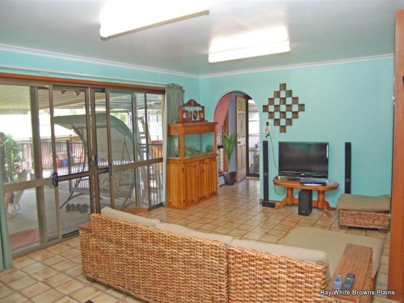 14 Eugene Street, Boronia Heights QLD 4124