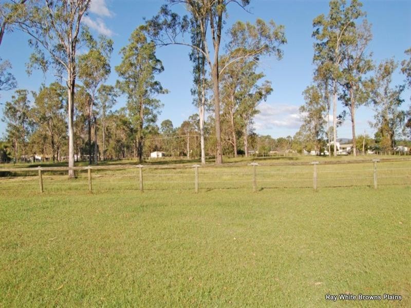 33 Warner Road, Chambers Flat QLD 4133
