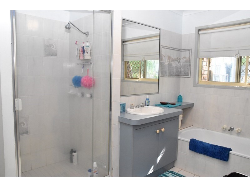 25 Redgum Drive, Regents Park QLD 4118