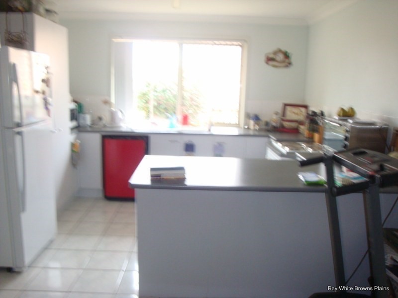 1 Kalbarri Rise, Regents Park QLD 4118