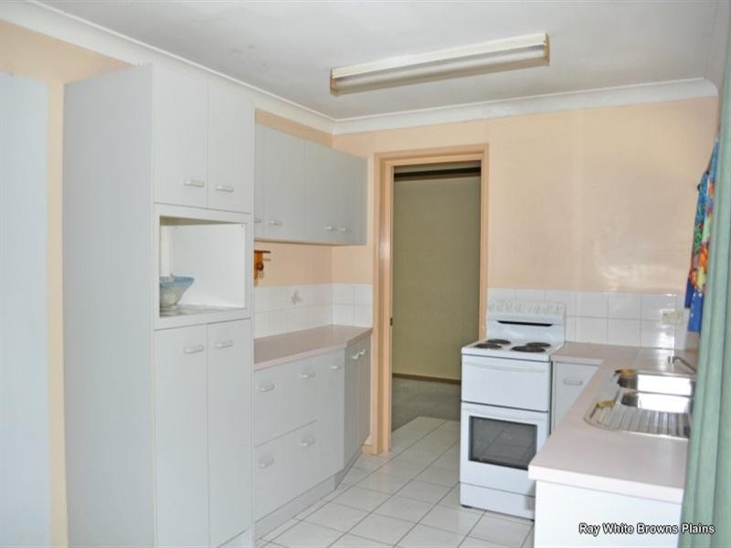 8 Scenic Avenue, Browns Plains QLD 4118