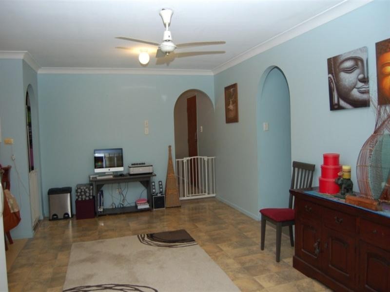 6 Samantha Street, Boronia Heights QLD 4124