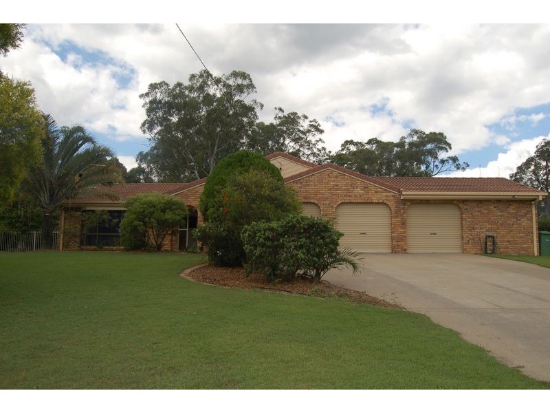 60 Mexicanus Drive, Park Ridge QLD 4125