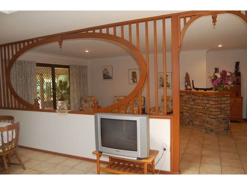 60 Mexicanus Drive, Park Ridge QLD 4125