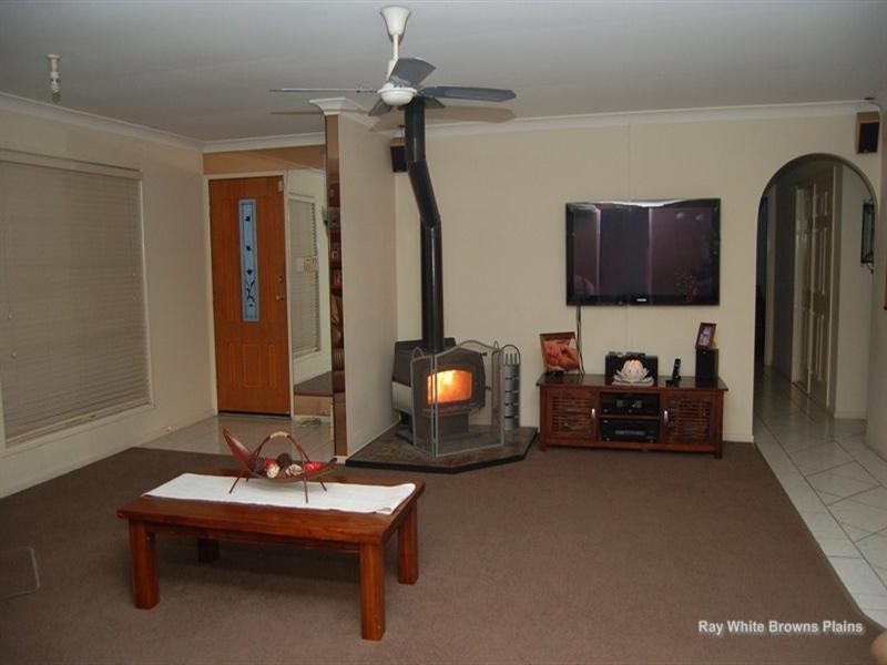 1 Titan Court, Boronia Heights QLD 4124