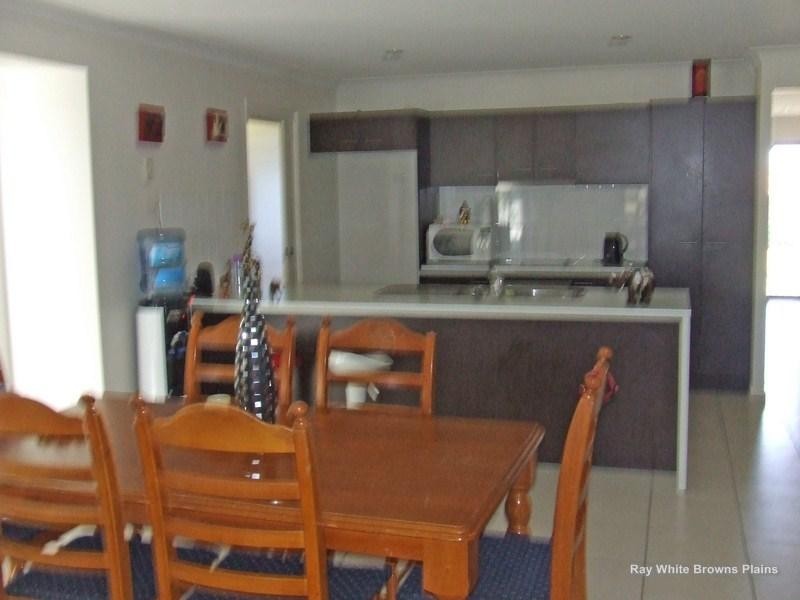 28 Alvine Drive, Eagleby QLD 4207