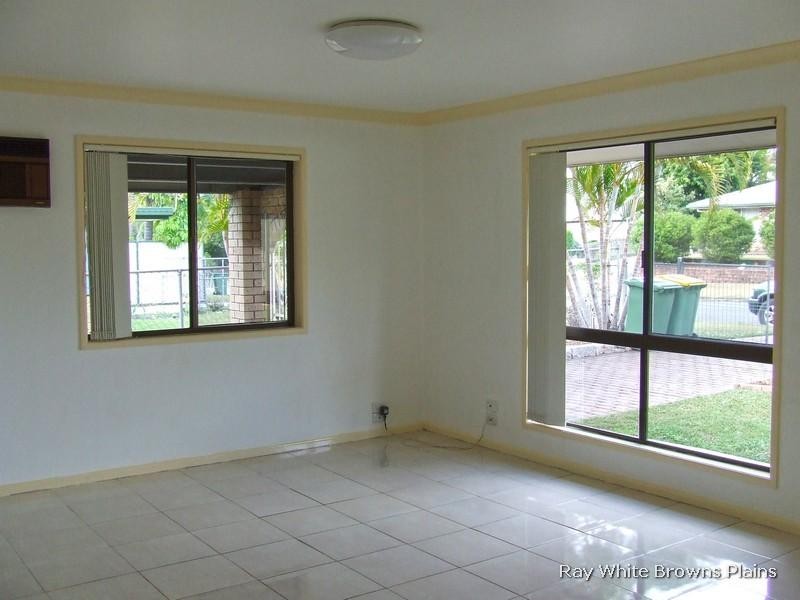 10 Dornock Drive, Boronia Heights QLD 4124