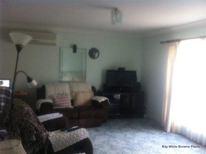 Regents Park QLD 4118