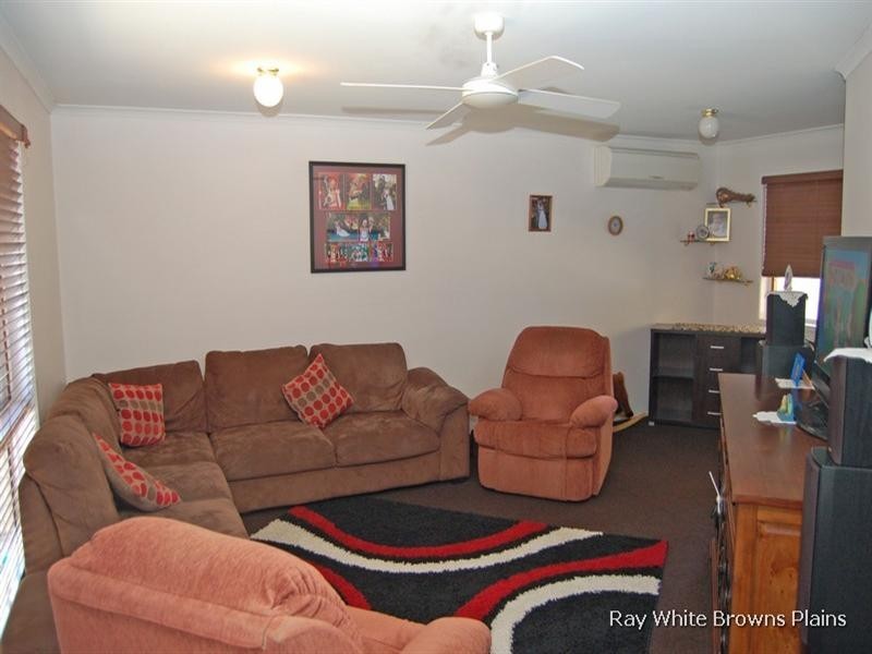 2 Palomino Place, Crestmead QLD 4132