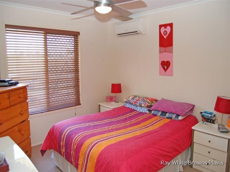 2 Palomino Place, Crestmead QLD 4132