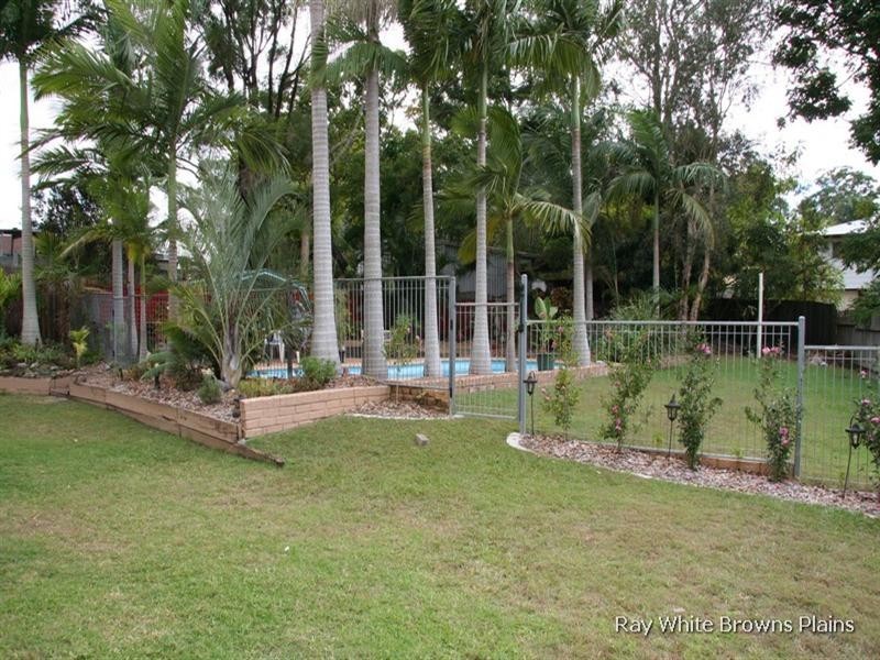 12 Parklands Drive, Boronia Heights QLD 4124