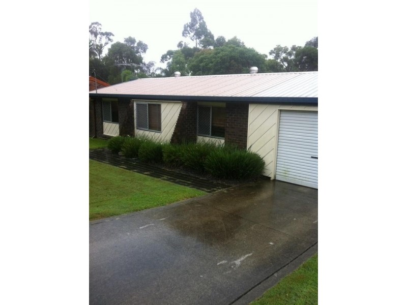 73 Radiata Street, Hillcrest QLD 4118