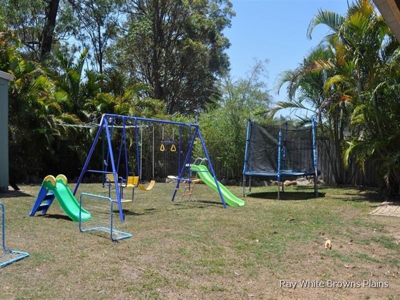 17 Volant Street, Regents Park QLD 4118