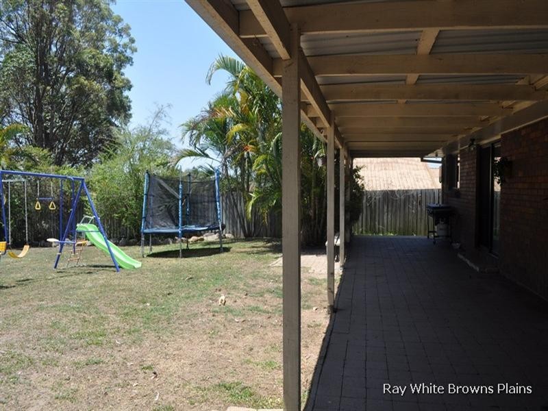 17 Volant Street, Regents Park QLD 4118