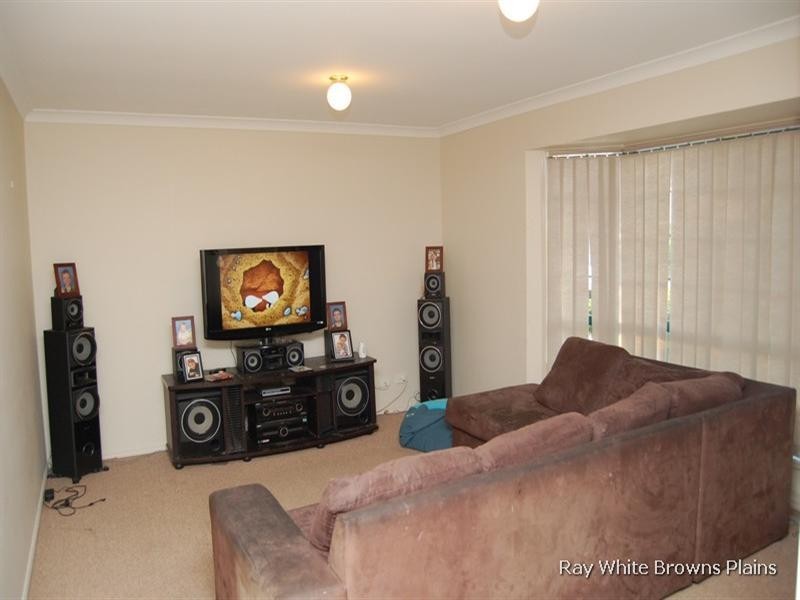 10 Craig Street, Crestmead QLD 4132