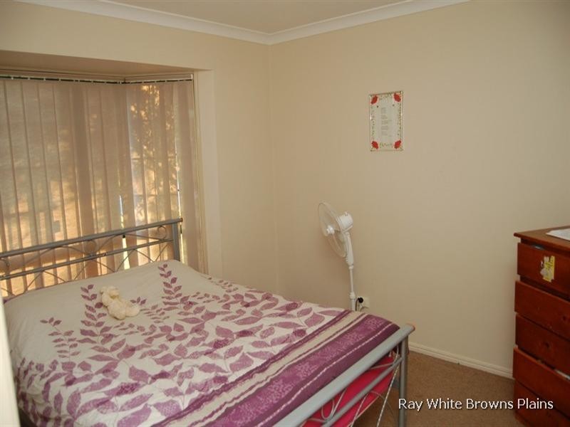 10 Craig Street, Crestmead QLD 4132