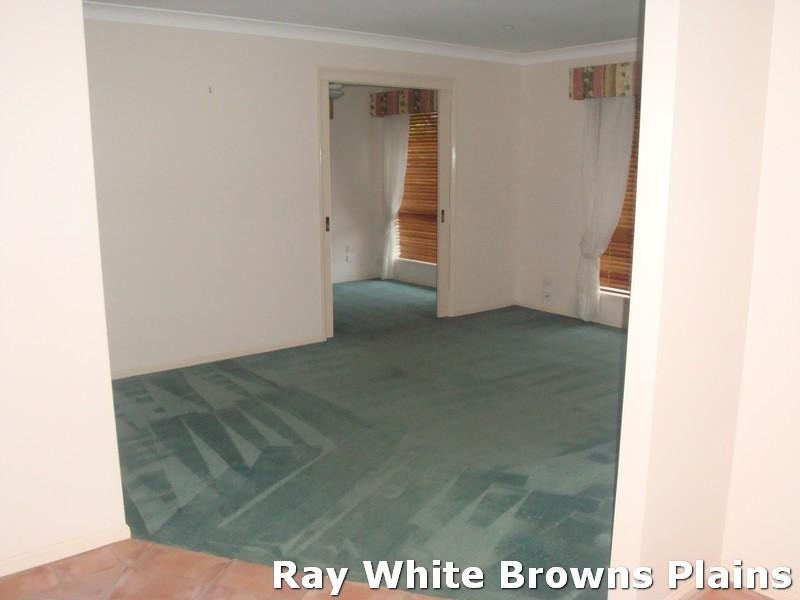 53 Bushland Drive, Regents Park QLD 4118