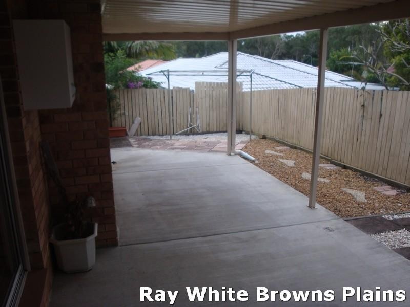 53 Bushland Drive, Regents Park QLD 4118