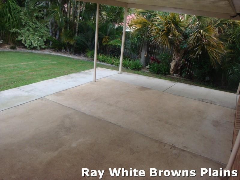 53 Bushland Drive, Regents Park QLD 4118