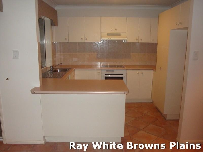 53 Bushland Drive, Regents Park QLD 4118