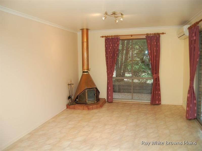 3 Aronia Court, Regents Park QLD 4118