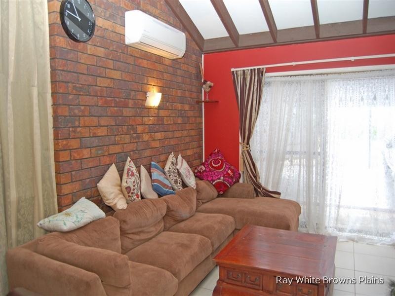 5 Trephina Close, Riverhills QLD 4074