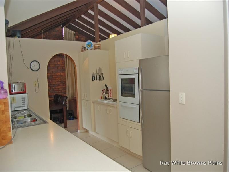 5 Trephina Close, Riverhills QLD 4074