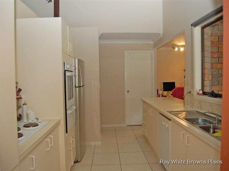 5 Trephina Close, Riverhills QLD 4074