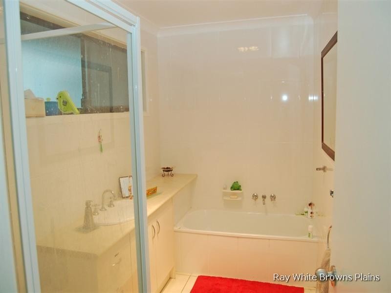 5 Trephina Close, Riverhills QLD 4074